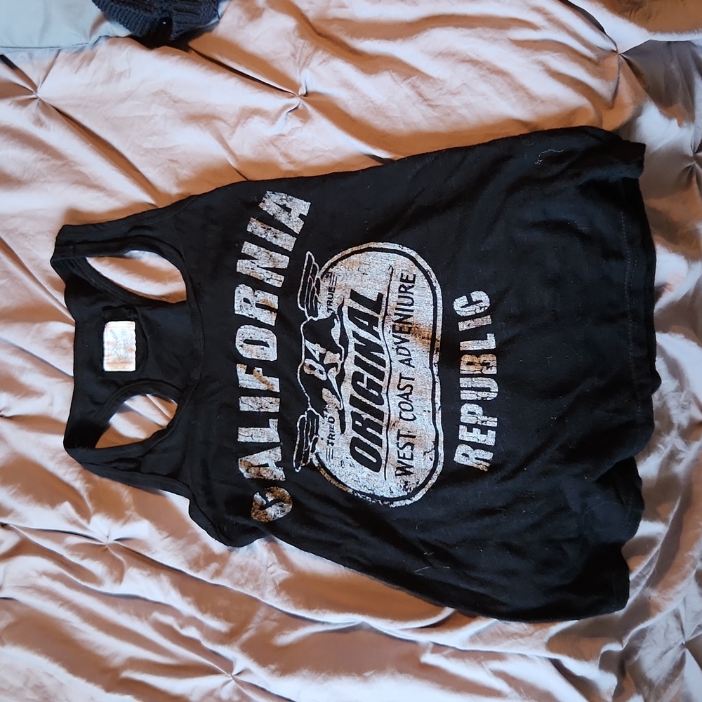 tank top.